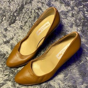 Spanish leather heel shoes